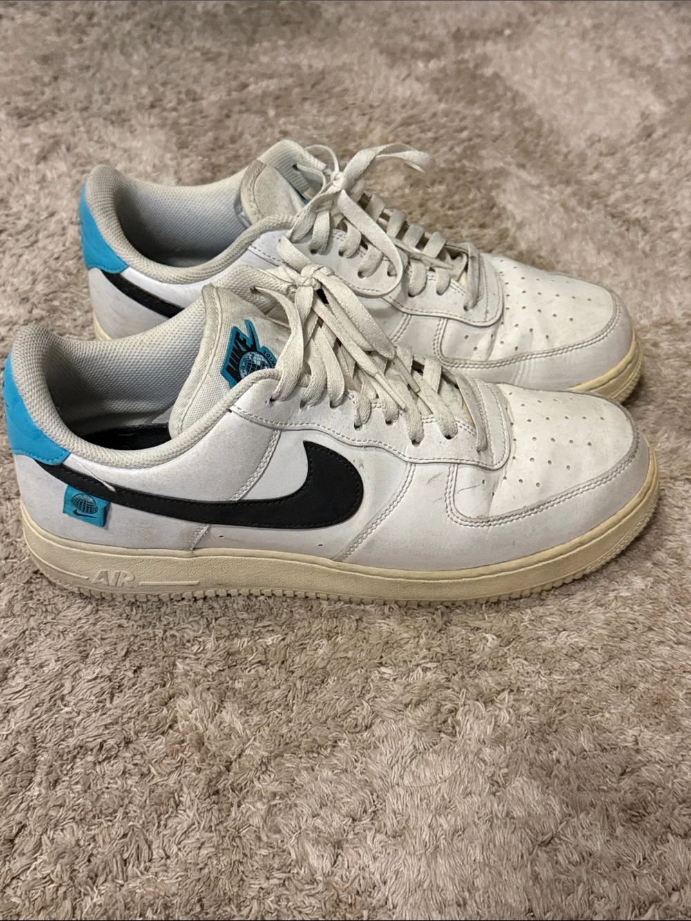 Nike Men’s worldwide Air Force 1 White Sneakers Cream Sole (size U.S. 12 men’s)